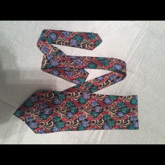 LIBERTY OF LONDON Men's gorgeous Tie - Picture 3 of 3